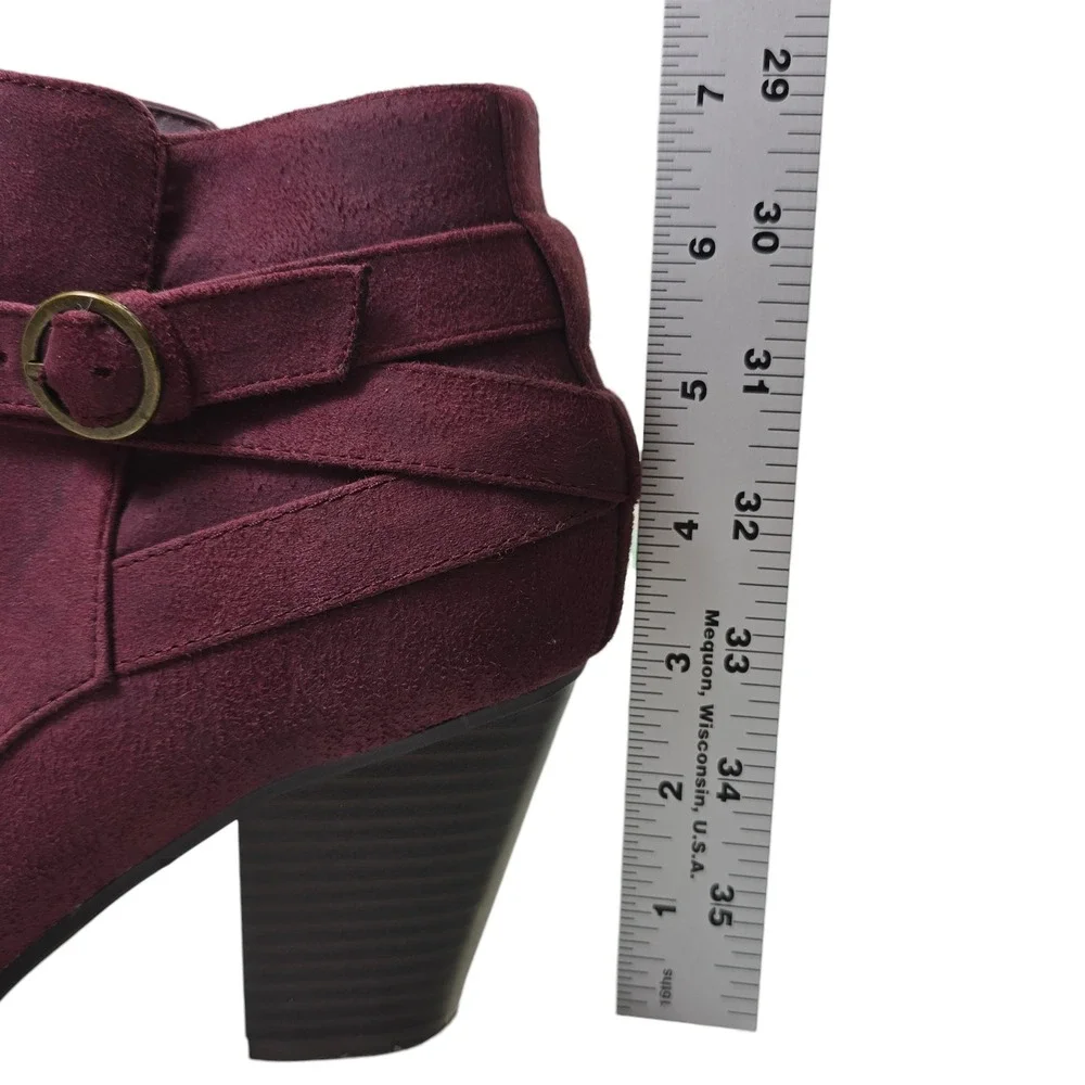 Just Fab Freda‎ Burgundy Faux Suede Ankle Boots Buckle Strap Stacked Heel 7.5